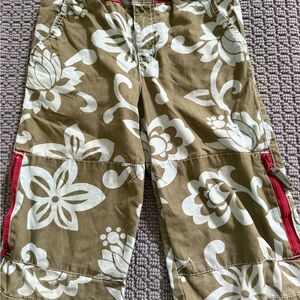 Mini Boden Floral Cargo Pants - Olive and White